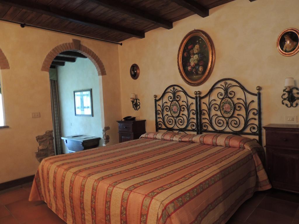 Country Relais I Due Laghi Villa Anguillara Sabazia Oda fotoğraf
